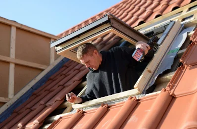 Pose de fenêtres de toit Velux à Villefontaine